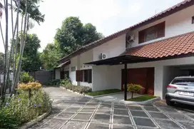 JUAL CEPAT RUMAH BISA JADI RUMAH ATAU KANTOR SUASANA NYAMAN DAN ASRI