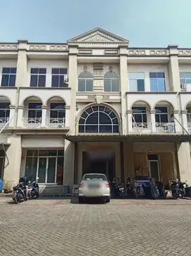 Ruko siap Pakai, Strategis cocok untuk usaha, office. Galaxy Bekasi