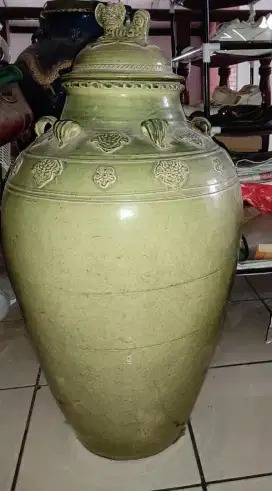 Guci antik vintage Asian celadon