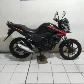 CB150R 2014 Lengkap Bagus Mesin Nyuss