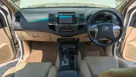 Toyota Fortuner Vnt Trd 2014  Piti Met Km Low