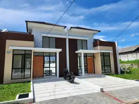 Rumah Di Citra Raya Cluster Villagio Masih Baru SHM Hadap Utara 1 Lt