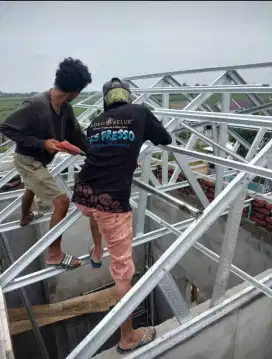 atap galvalum dan plafon