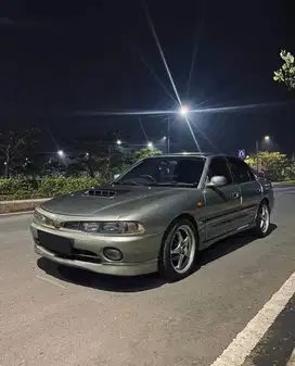 Mitsubishi Galant 1996 Bensin