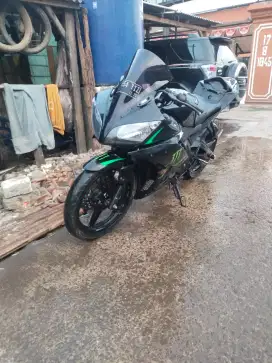 R15 V2 MONSTER 2016