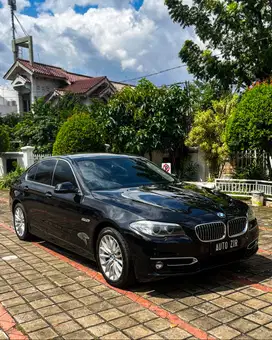 BMW 528i AT 2015