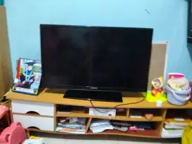 Samsung tv LCD 32 inch