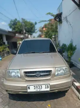 Suzuki grand escudo