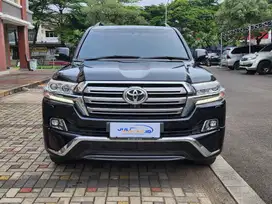 [Harga Terbaik!!] Toyota Land Cruiser 200 VXR NIK 2017!! Hitam Solar