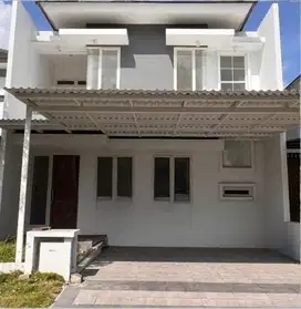 ROYAL RESIDENCE Lebar 9‼️Rumah Baru 2 Lantai Cluster Harewood