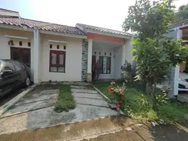 DISEWAKAN RUMAH CLUSTER LUAS TANAH 100m2 LUAS BANGUNAN 45m2