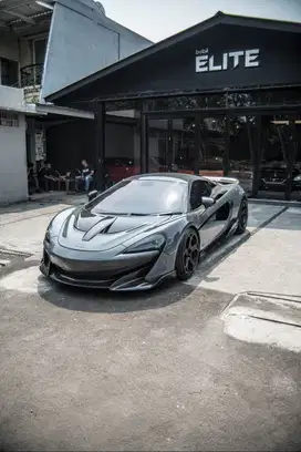 2019 McLaren 600LT Coupe Chicane Effect