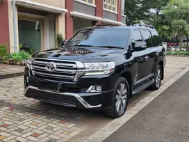 [GARANSI 1TH!!] TOYOTA LAND CRUISER 200 VXR NIK 2017!! HITAM SOLAR