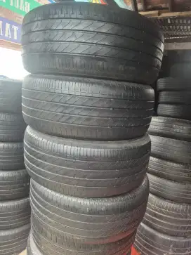 Ban copotan Alphard Bridgestoen turanza T005 235/50 R18 80% 2022. 4pcs