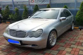 Mercedes Benz C180 tahun 2001 (W203) Matic