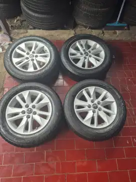 Velg oem inova rebon R16 pcd 5×114.3 plus ban .4pcs