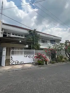 RUMAH SIMPANG DARMO PERMAI DEKAT PAKUWON MALL CITRALAND KUPANG INDAH S