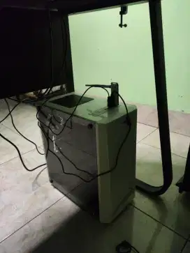 Komputer gaming 1 set, monitor wide besar