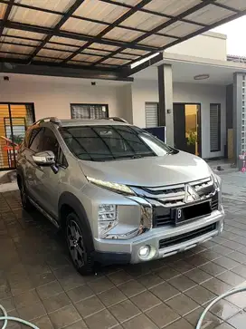 Dp 7 jt ! KM 37 rb ! Mitsubishi Xpander Cross