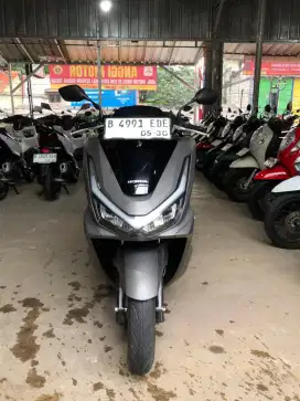 Honda NEW PCX LOW KM