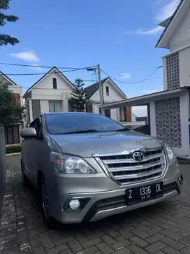 Innova G AT 2011 Upgrade Barong facelift 2015