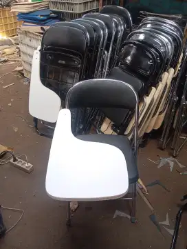 Kursi lipat kuliah