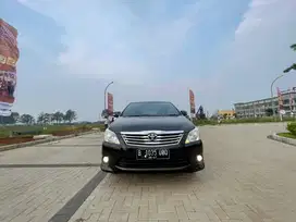 toyota kijang innova grand 2.0 V AT