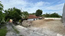Tanah sampangan gajahmungkur 50m jl raya Strategis