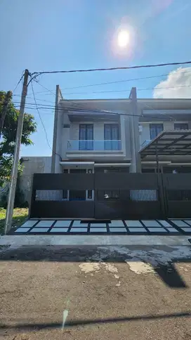 HANYA TINGGAL 1 UNIT TERAKHIR RUMAH BARU DEKAR GALAXY MALL DAN UNAIR