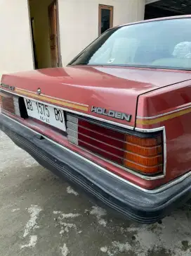Holden camira mulus langka