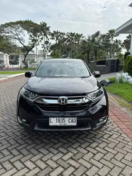 Crv turbo 1.5 AT warna hitam metalik
