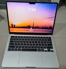 Dijual cepat Macbook Air M2
