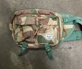 Waistbag / waist bag merk herschel original..best condition..like new