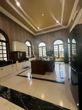 Rumah Classic Modern di Pik