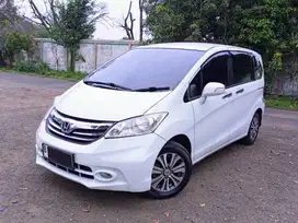 Honda Freed 1.5 E PSD AT Matic 2013 S 2014 Putih Metalik Ori Istimewa