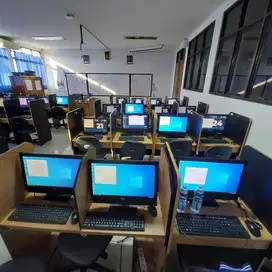 MEJA LAB KOMPUTER BISA UNTUK KANTOR