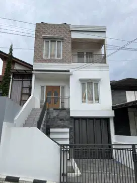 Hunian Modern Rasa Villa View Kota Bandung di Jantung Wisata Lembang