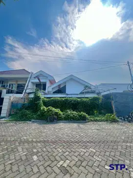 Rumah hitung tanah di Perumahan Villa Kalijudan Indah One gate system