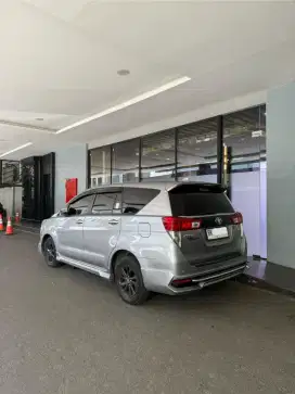Innova Reborn 2.0 V bensin automatic Tahun 2018