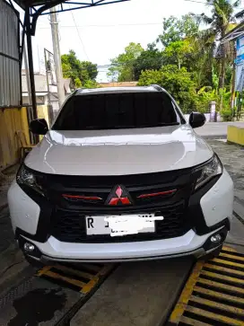 Pajero Sport Dakar 4x2 Matic Diesel tahun 2019