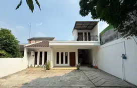 Disewakan Rumah Semi Furnish