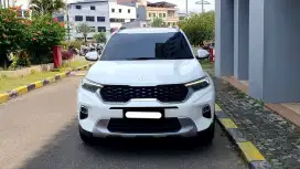 Km36 ribu kia sonet premier 5 seater 2023 putih sunroof audiobose