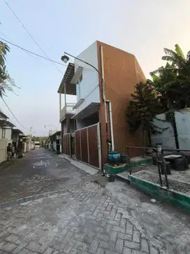 Rumah Manukan surabaya