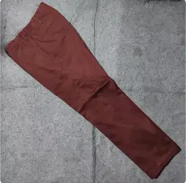 CELANA CHINO UNIQLO ORIGINAL