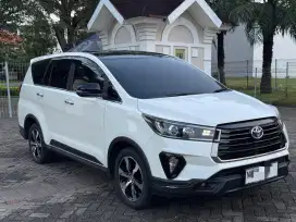 Toyota Innova Venturer Diesel 2022 Matic Putih