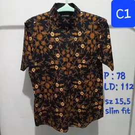 Kemeja Batik pria, Kemeja putih Executive, Kaos pria Uniqlo