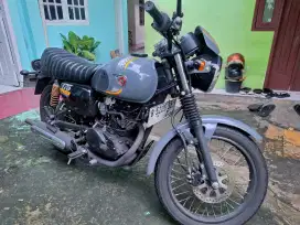 Kawasaki W 175 Cafe Racer 2024