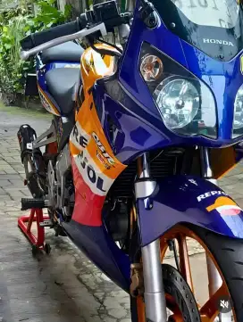 FOR SALE!! CBR 150 R OLD 2007