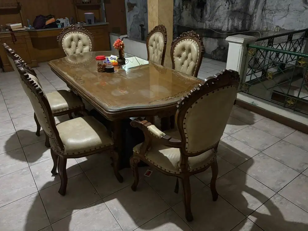 DIJUAL CEPAT MEJA MAKAN KAYU JATI