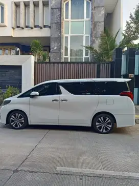 Dijual Toyota Alphard - Kondisi Sangat Terawat, Siap Pakai!